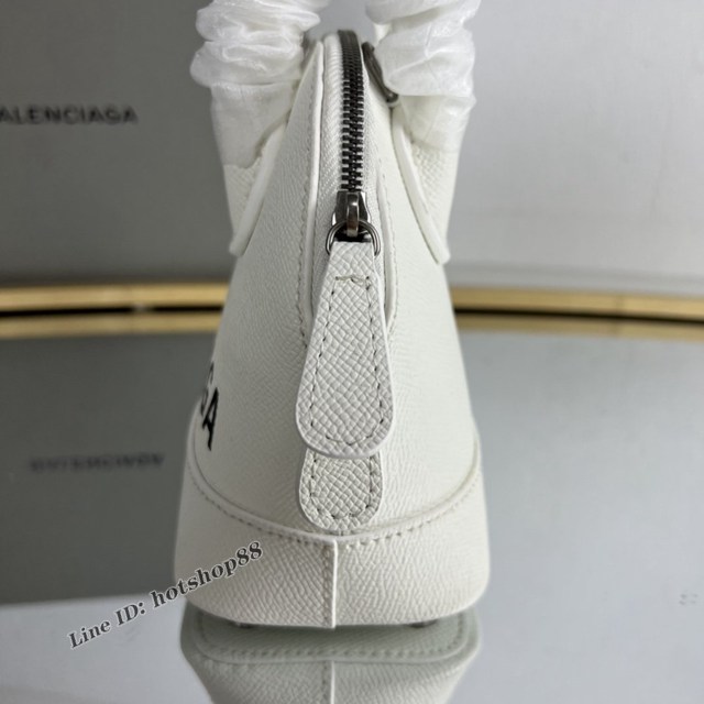 Balenciaga專櫃爆款XXS號手提貝殼包 巴黎世家原單大字母貝殼包 fyj1961